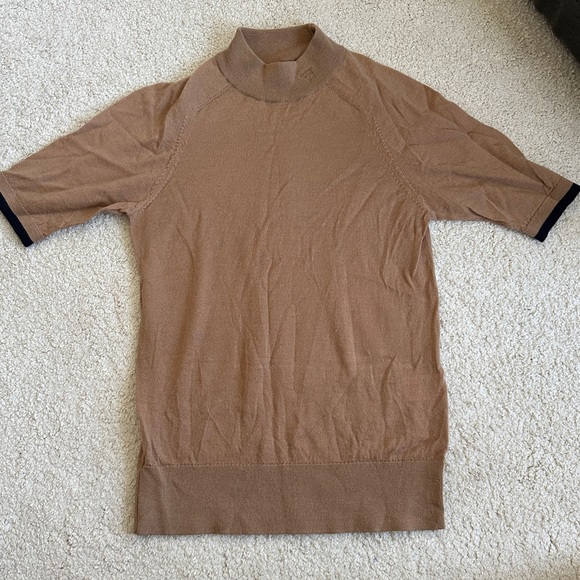 EUC Wood Wood Brown Mockneck Sweater with Black Contrast Sleeve Piping in Small - Picture 6 of 9